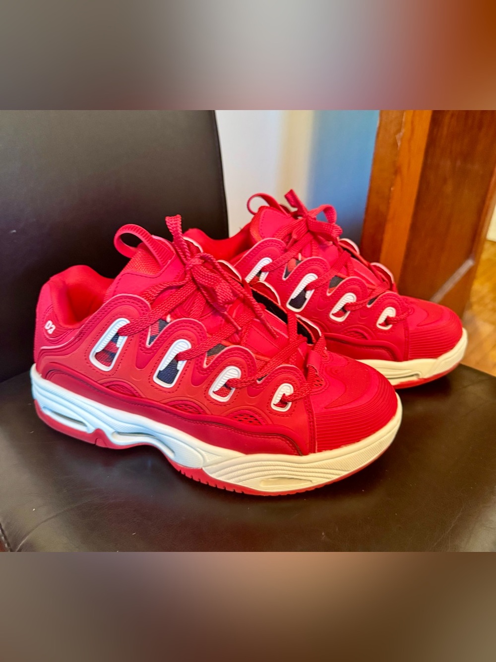Osiris Bold Red Men’s Sneakers with White Soles. No box